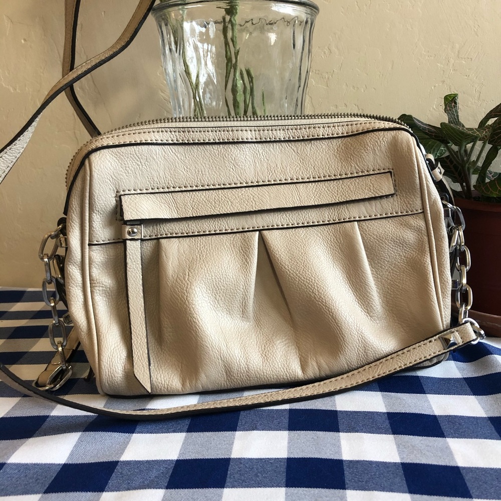 Simply Vera Wang Small Purse - Picture 4 of 8